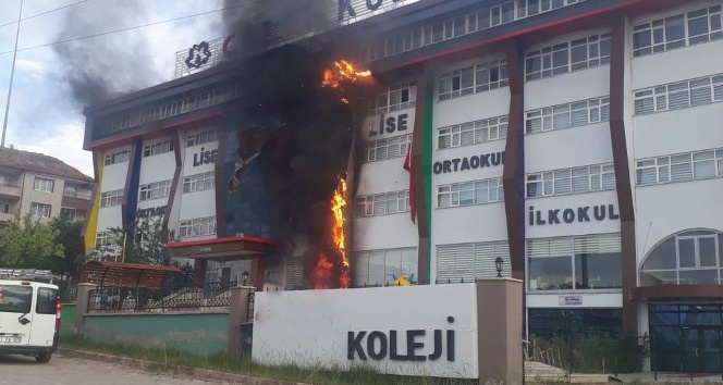 Kırıkkale’de özel okulda korkutan yangın
