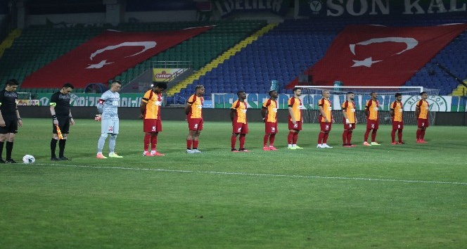 Süper Lig: Çaykur Rizespor: 0 - Galatasaray: 0 (Maç devam ediyor)