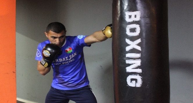 Azerbaycanlı sporcu Aykhan Mammadov Korona sonrası Giresun’da boks çalışmalarına tekrar başladı