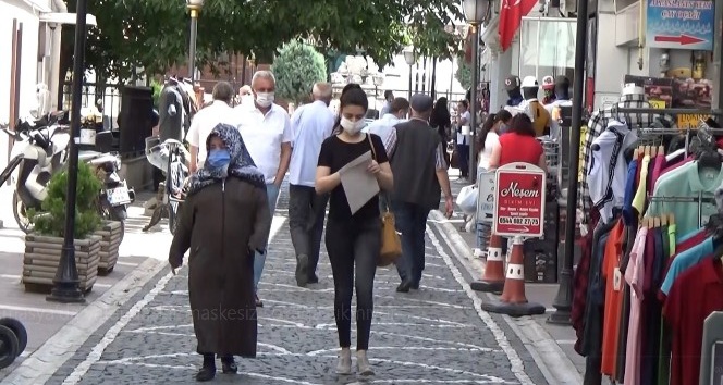 Amasya’da vatandaşlar maskesiz sokağa çıkmıyor