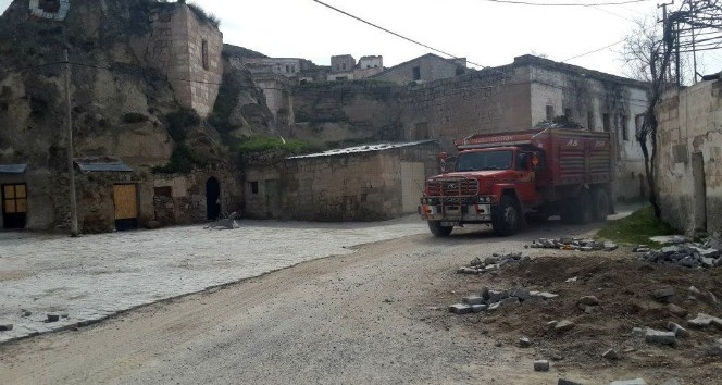 Kapadokya’da tek peribacası bulunan köyde tepki çeken manzara