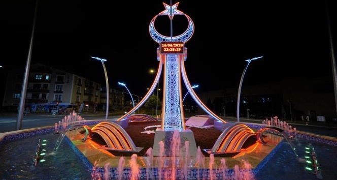 Nevşehir’in gece görüntüsü hayran bıraktı