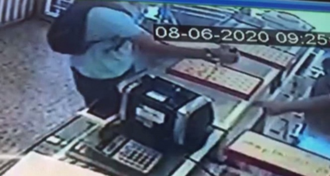 Kuyumcuya biber gazı sıkarak yüzükleri çalan şahıs yakalandı