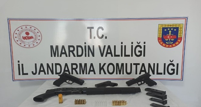 Mardin’de jandarmadan kaçak silah operasyonu