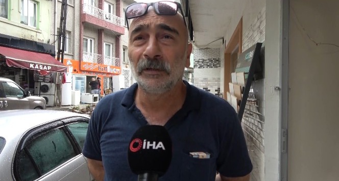 Bursa’da yaşlı kadını sel sularında ölümden kurtaran adam konuştu