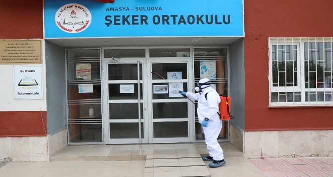 Suluova’da sınav öncesi okullar dezenfekte edildi