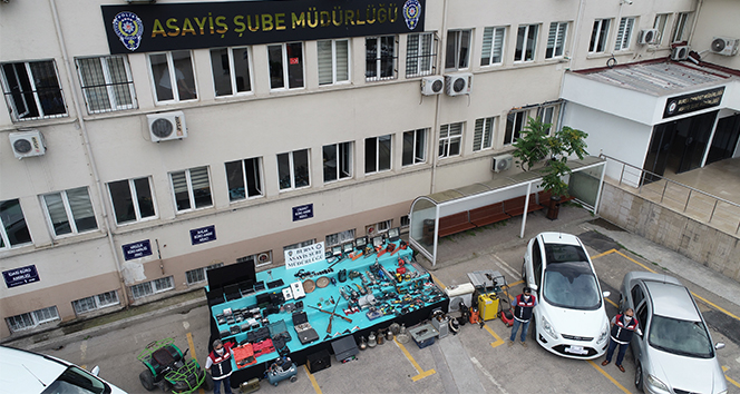Bursa'da 2 bin polisle dev hırsızlık operasyonu...O anlar kamerada ...