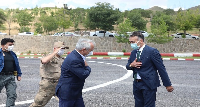 İçişleri Bakan Yardımcısı ve Jandarma Genel Komutanı Bitlis’i ziyaret etti