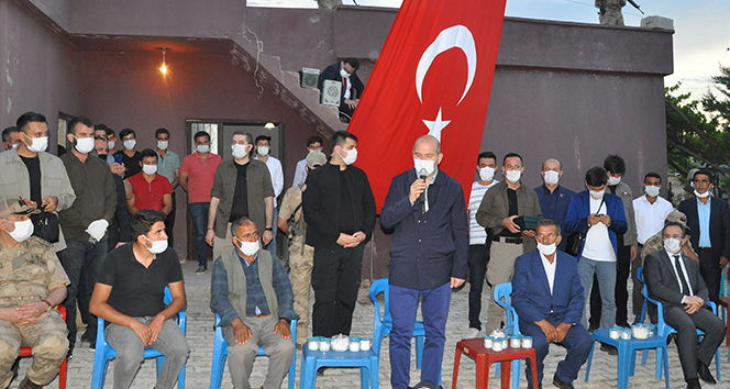 İçişleri Bakanı Soylu’dan şehit işçilerin ailelerine taziye ziyareti