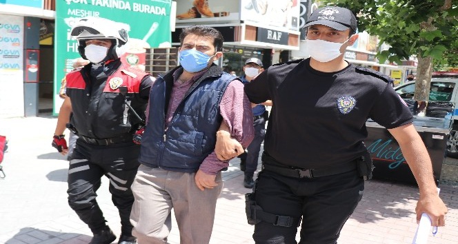 Bolu’da maske cezasından kaçmaya çalışan şahıs polis kovalamacası ile yakalandı