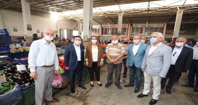 Vali Becel ve Başkan Arı, kapalı pazaryerinde incelemelerde bulundu