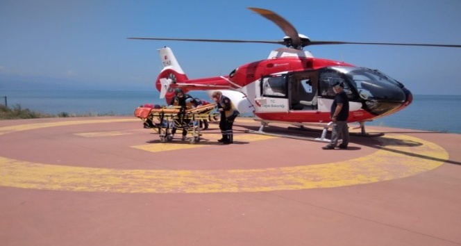 Hava 61 Helikopter Ambulans 1 haftada 10 hasta için havalandı