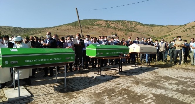 Bursa’da selde hayatını kaybeden Bilen ailesi, son yolculuğuna uğurlanıyor