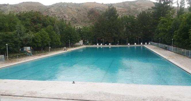 Nallıhan Sarıyar Yüzme Havuzu uzun aradan sonra açılıyor