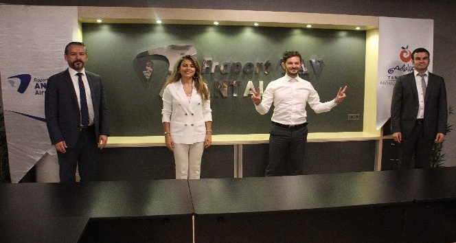 Antalya Havalimanı’ndaki insansız konser 24 saatte yarım milyon kişi tarafından izlendi