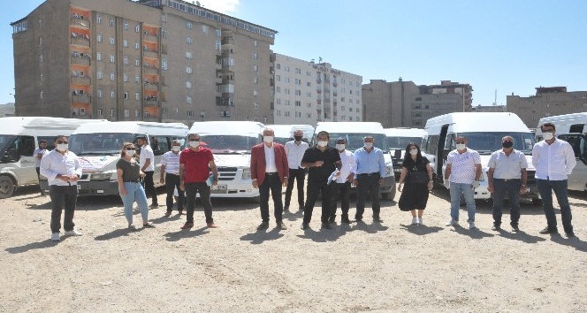 Başkan Dırbaz, 254 öğrenciyi ücretsiz Van’a ve Hakkari’ye götürdü