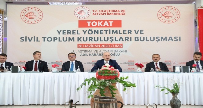 Bakan Karaismailoğlu: "Ülkemizde hiçbir iş durmadı"