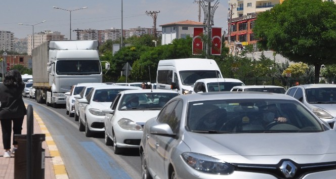 Mardin’de YKS sonrası trafik yoğunluğu