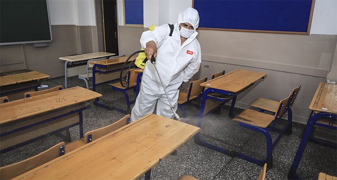 YKS sonrası sınıflar dezenfekte edildi
