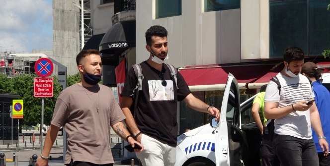 Kısıtlama sonrası Taksim'de manzara aynı