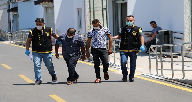 Muğla’da yaşlı kadını 220 bin lira dolandıran zanlılar Adana’da yakalandı