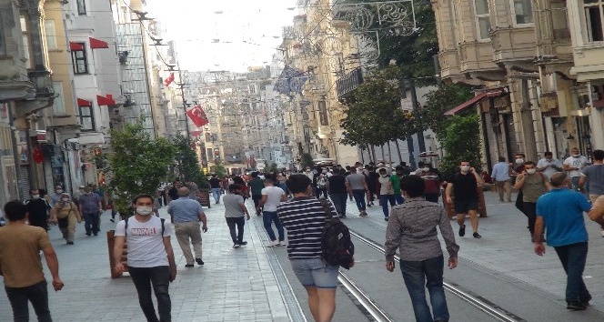 Vatandaşlar Taksim’e akın etti