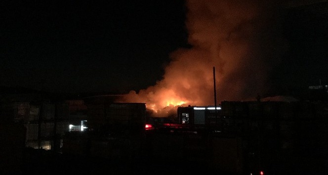 Manisa OSB’de fabrika yangını