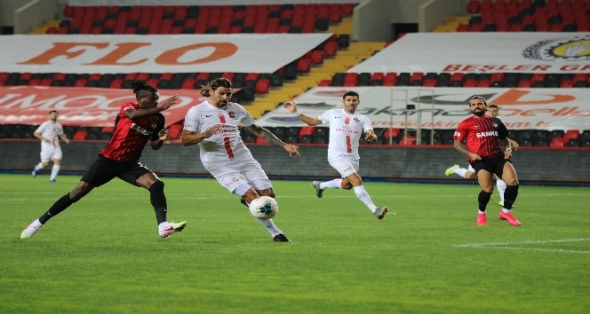 Süper Lig: Gaziantep FK: 0 - FTA Antalyaspor: 0 (İlk yarı)