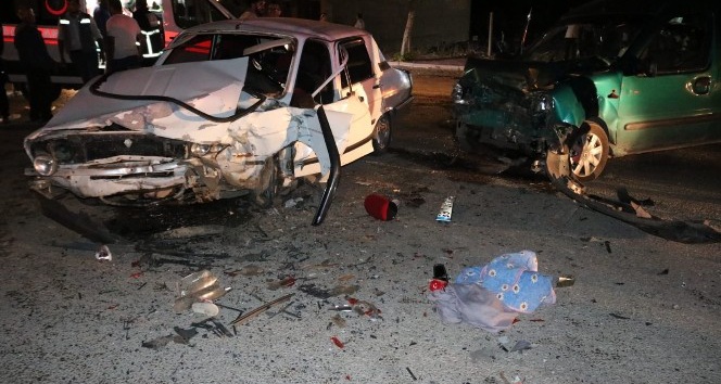 Aksaray’da trafik kazası: 2’si çocuk 7 yaralı