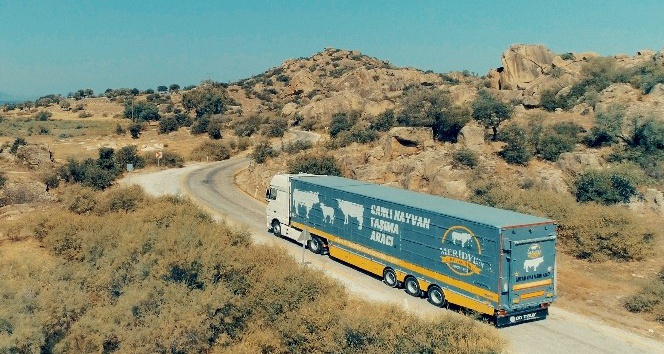 OKT Trailer, ’Canlı Hayvan Taşıma Aracı’ ile hayvanları korurken, müşterilerine de kazandırıyor
