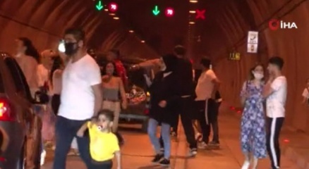 Asker eğlencesi için tüneli kapattılar