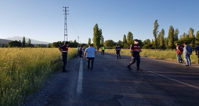 Develi’de işçi servisine ateş açan 5 kişiden 2’si yakalandı