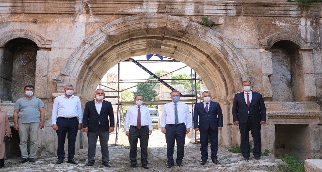2000 yıllık tarihi İstanbul Kapı eski ihtişamına kavuşuyor