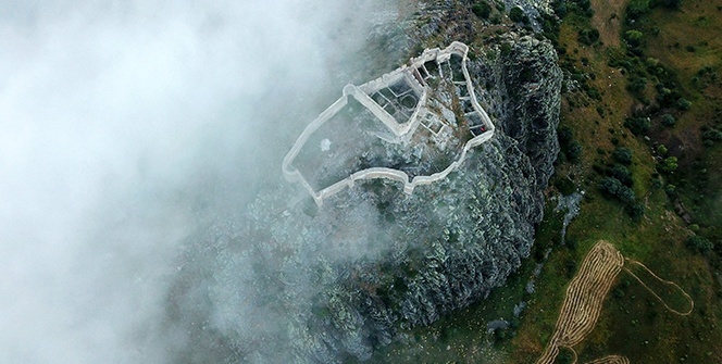 Gümüşhane'nin görkemli kaleleri göz kamaştırıyor