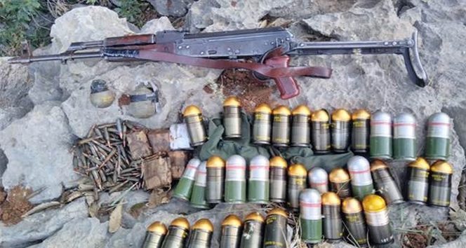 Milli Savunma Bakanlığı: &#039;PKK’lı teröristlere ait çok sayıda silah ve mühimmat ele geçirildi&#039;