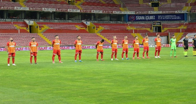 Süper Lig: Kayserispor: 0 - Beşiktaş: 0 (İlk Yarı)