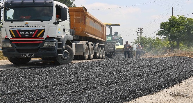 Büyükşehir’in asfalt çalışmaları sürüyor