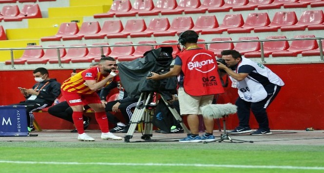 Hasan Hüseyin 2 maçta 3 gol attı