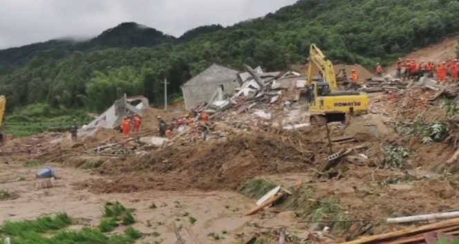 Çin’de heyelan: 9 kişi kayıp