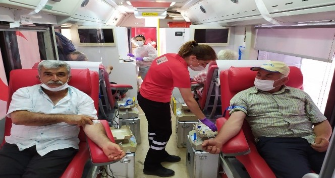 Korkuteli’nde 2 günde 235 ünite kan bağışı
