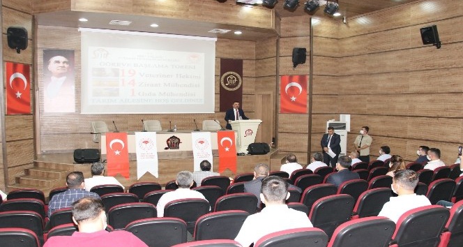 Vali Bektaşoğlu Siirt’e atanan personellerle buluştu