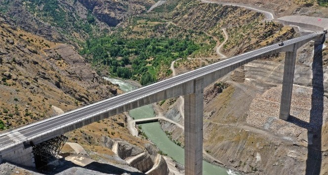Türkiye’nin en yüksek köprüsü açılıyor