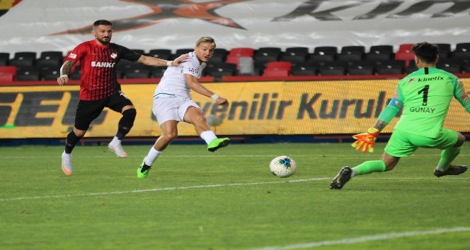 Süper Lig: Gaziantep FK: 0 - Konyaspor: 1  (İlk yarı)