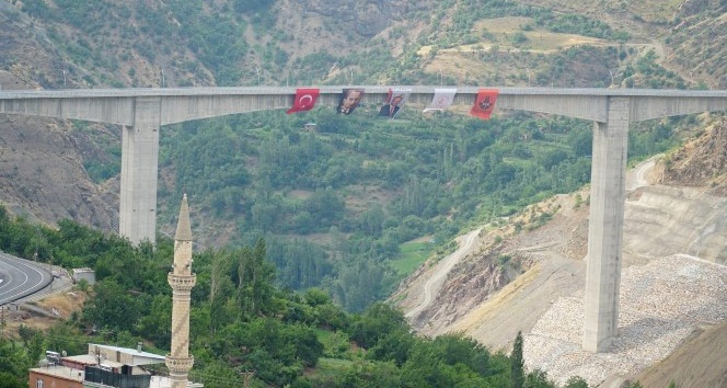 50 yıllık hayal gerçek oldu, Türkiye’nin en yüksek köprüsü açılıyor