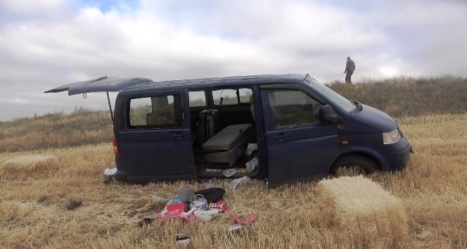 Kırıkkale’de minibüs takla attı: 4 yaralı