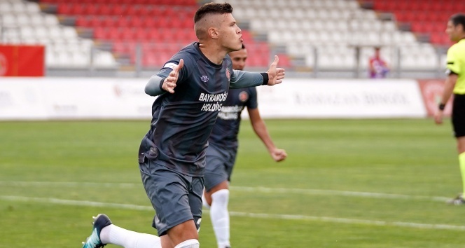 Beşiktaş geleceğin takımı için kolları sıvadı