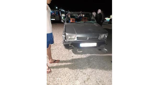 Türkeli’de otomobil ile iki motosiklet çarpıştı: 2 yaralı