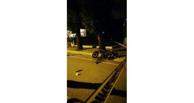 Sakarya’da spor otomobil ile motosiklet çarpıştı: 1 ölü, 2 yaralı