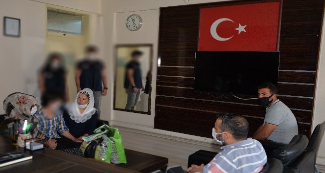 Şırnak’ta ikna çalışması sonucu teslim olan terörist ailesi ile buluşturuldu