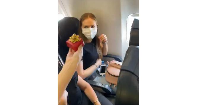 Havada sürpriz evlilik teklifi